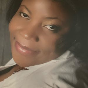 Meet your Posher, Beverly